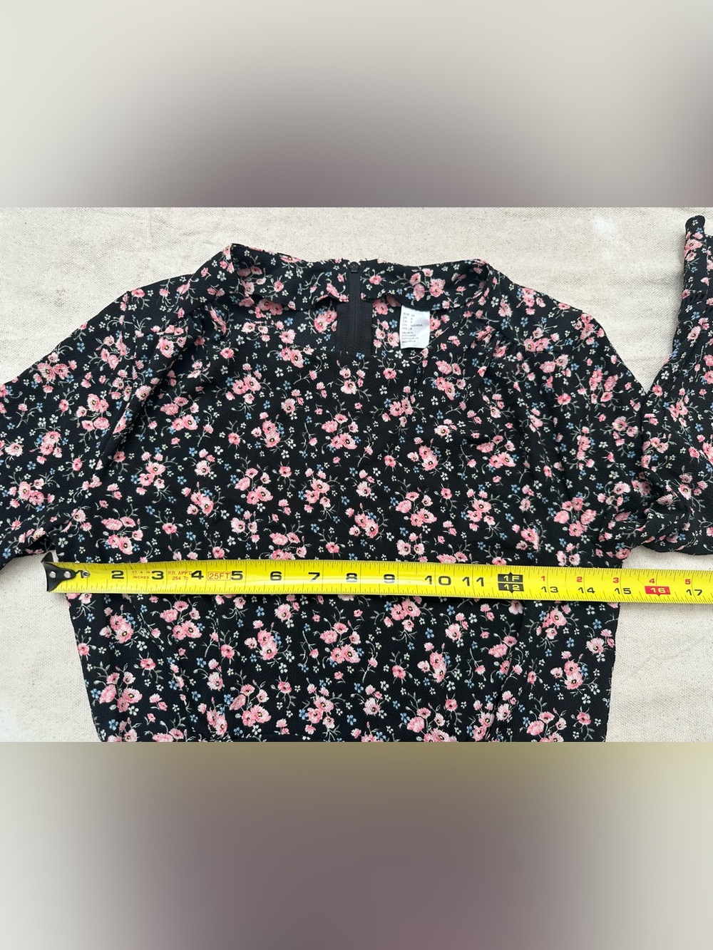 H&M Dainty Floral Ladder Trim 3/4 Bell Sleeve Dress Black Pink 4 - Picture 6 of 10